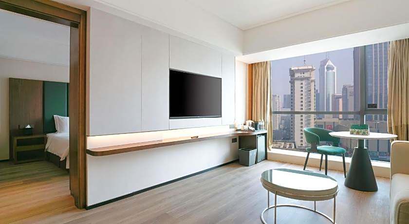 Holiday Inn Qingdao City Center By IHG