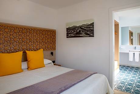 1 BED APARTMENT PREMIUM CLUB 1 ADULT