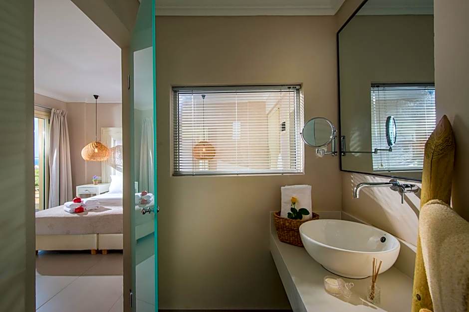 Notos Heights Hotel & Suites