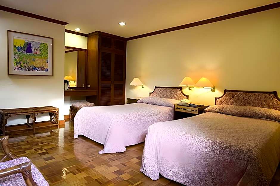Oasis Hotel