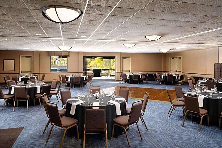 The Golden Hotel, Ascend Hotel Collection