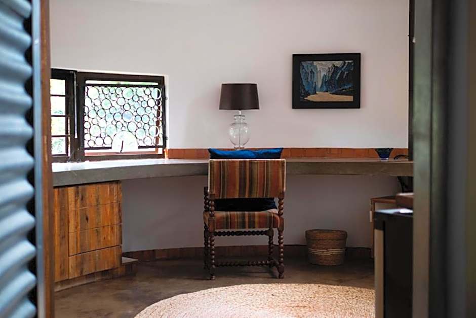 Liedjiesbos Urban Olive Farm Accommodation