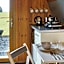 Iona Pods