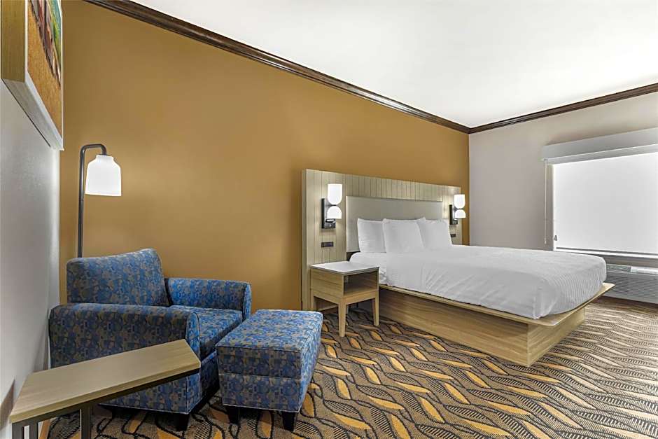 Best Western Red River Inn & Suites