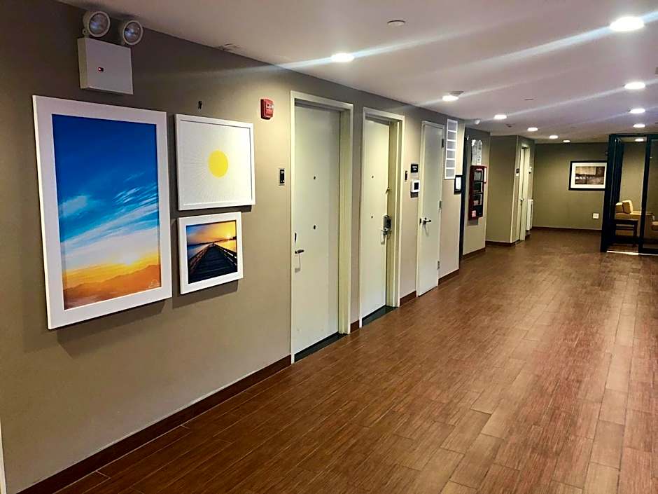 Days Inn by Wyndham Brooklyn Borough Park