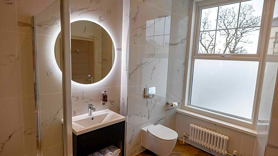 Brisbane House Hotel