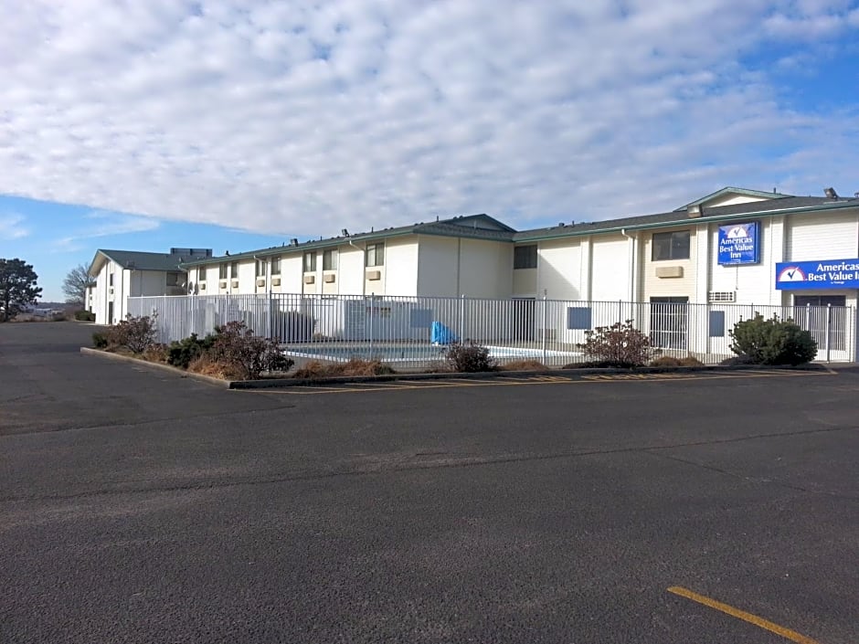 Americas Best Value Inn - Lincoln Airport