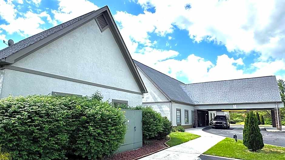 Deluxe Inn Wytheville