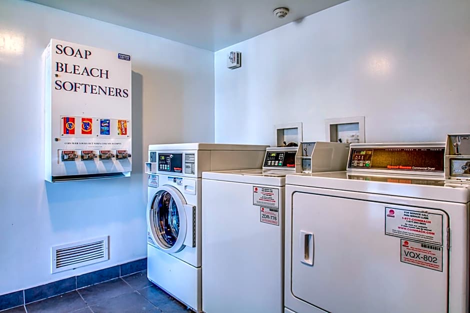 Motel 6 Buffalo Airport