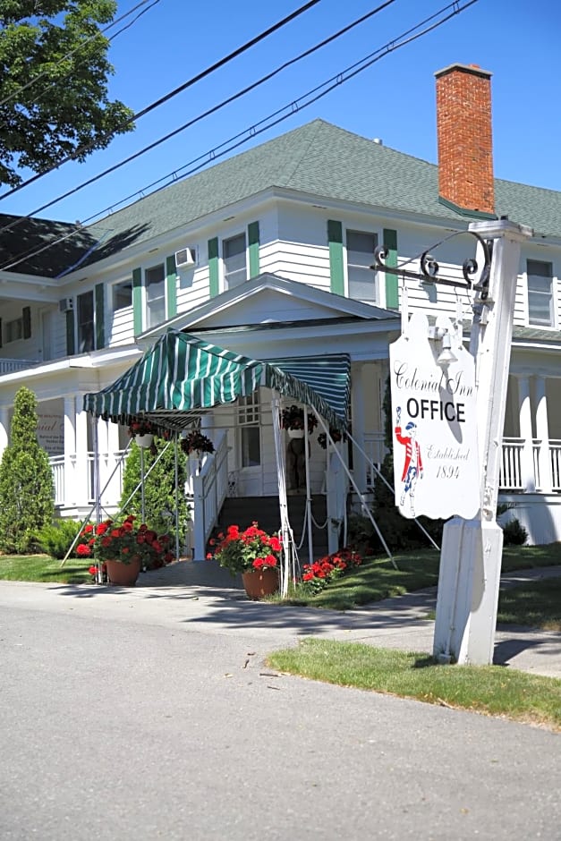 Colonial Inn Harbor Springs