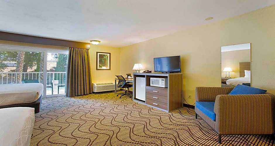 SureStay Plus Hotel by Best Western Sacramento North