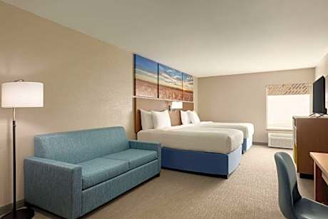 2 Double Beds Studio Suite Non-Smoking