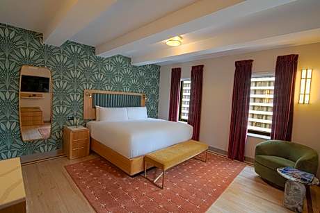 Marquee 1 King Bed