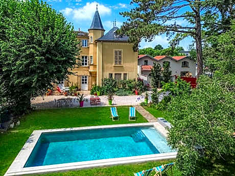 Aux Tourelles 1888 - Tres Proche Lyon #Clim #Piscine #Netflix #Parking Payant Securise