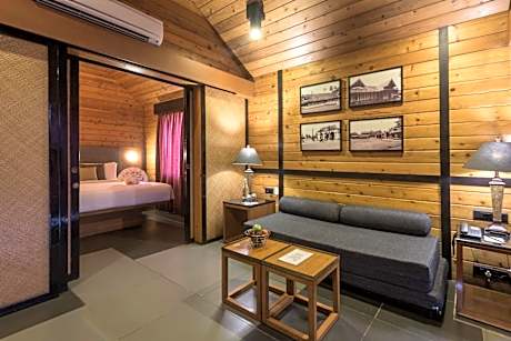 Suite with Lake View