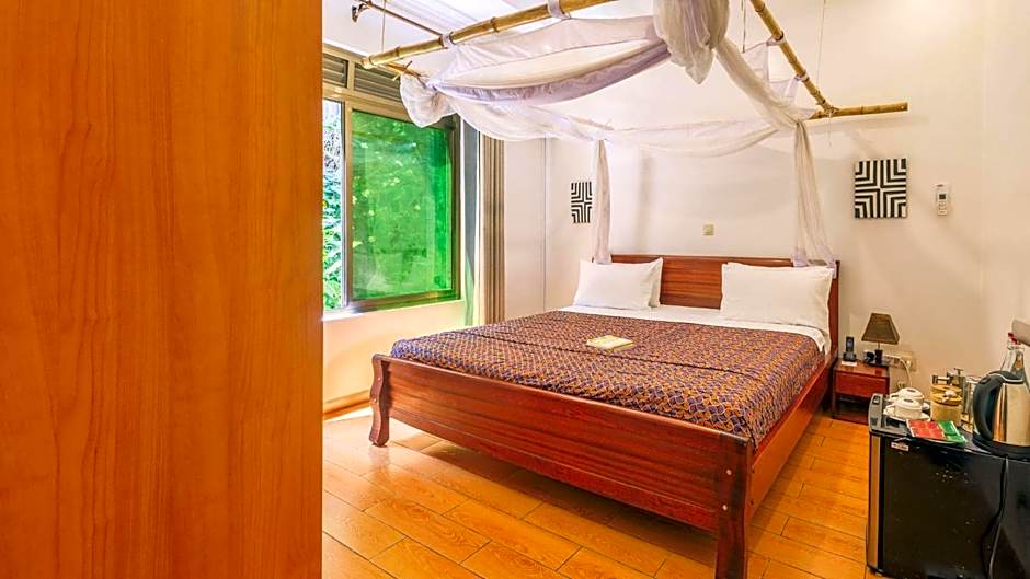 Heaven Restaurant & Boutique Hotel