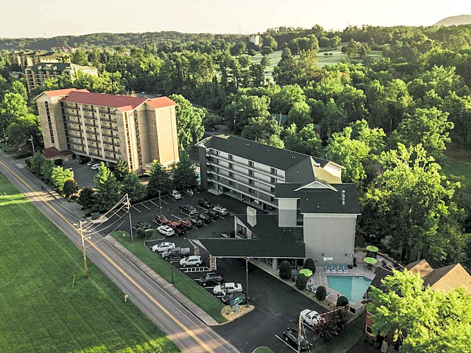 Twin Mountain Inn & Suites