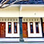 OYO Life 93155 Wisma Sarah