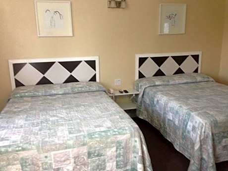 Double Room with Two Double Beds - Non-Smoking