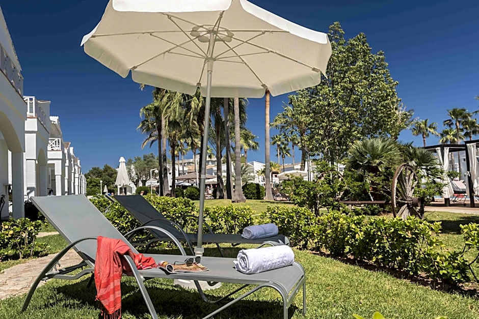 Garden Saladina - Adults Only