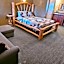 Nine Pines Motel