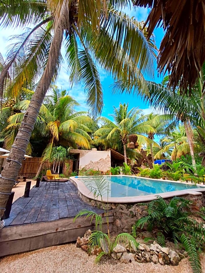 Maria Bonita Hotel & Restaurant El Cuyo by Spot Rentals