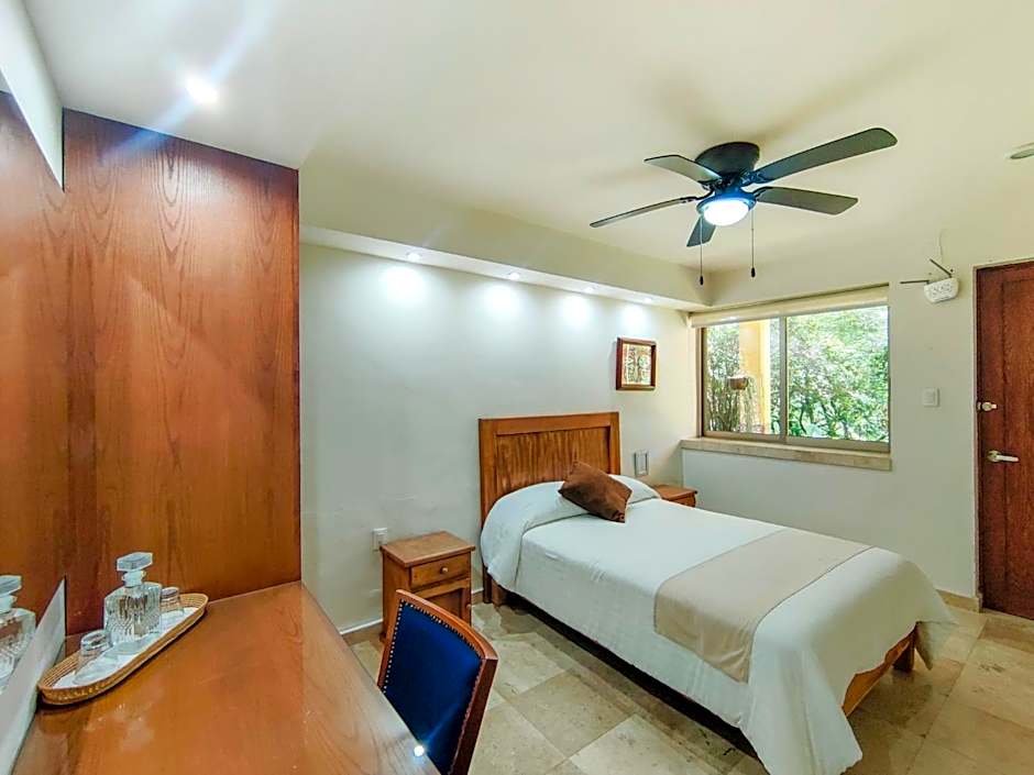 Photo 1 of 8 of Double Room