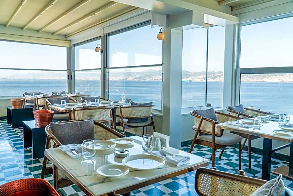 Wellborn Luxury Hotel