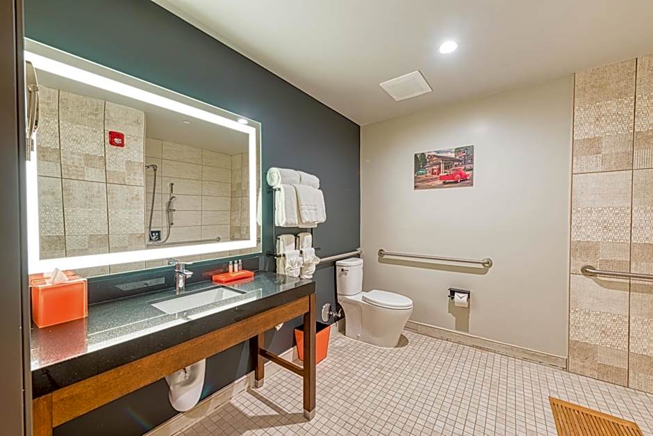 Hotel Lexen Newhall & Santa Clarita - Near Six Flags Magic Mountain