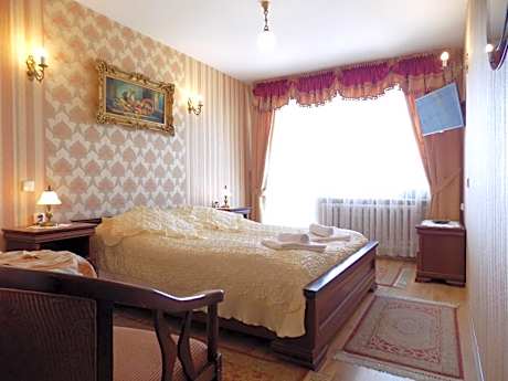 Superior Double Room with Balcony