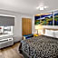 Days Inn & Suites by Wyndham Rochester South