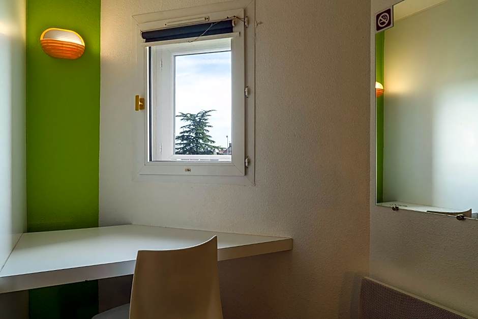 Kyriad Direct Macon Sud