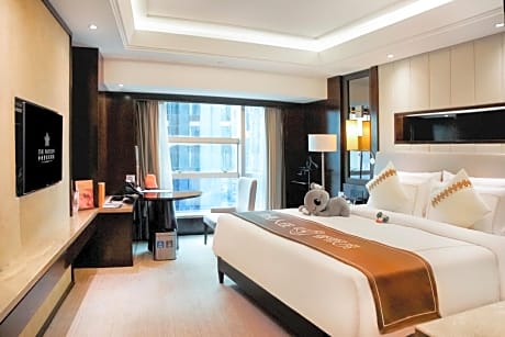 Comfort Queen Room