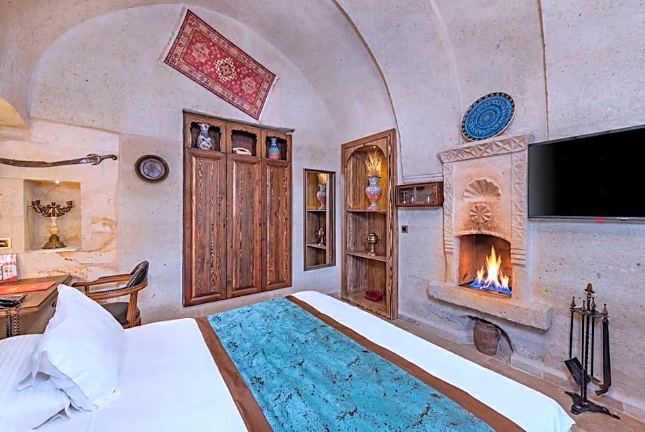 Cappa Via Cave Hotel