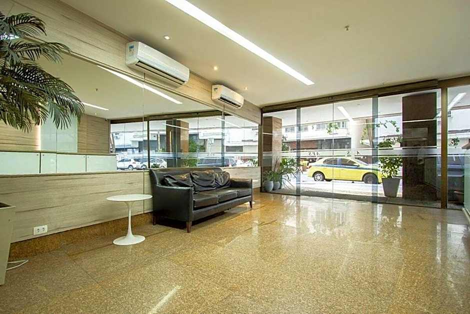 Flat Praia de Copacabana - Pé na Areia