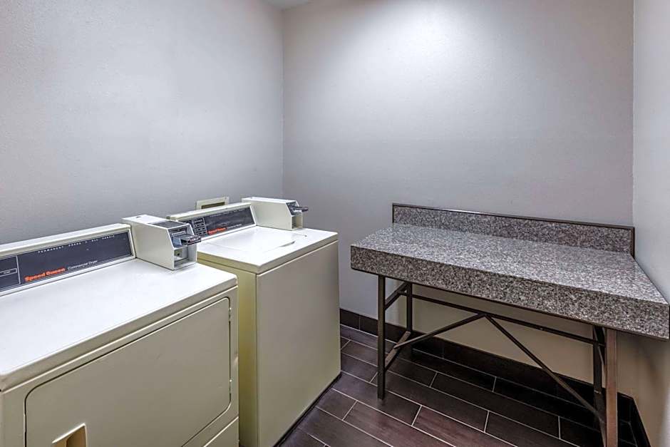 La Quinta Inn & Suites by Wyndham Rockwall