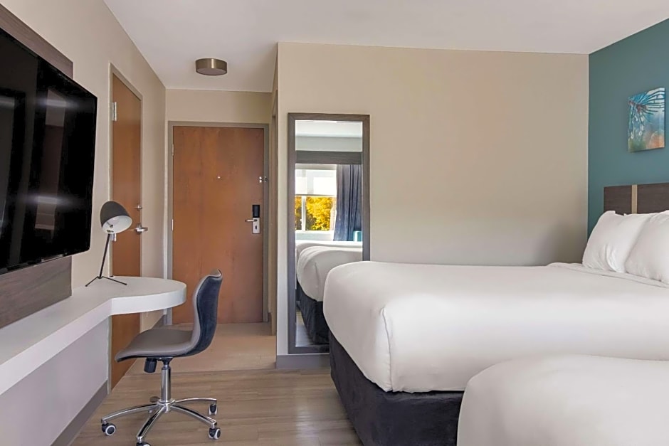 Sleep Inn & Suites Clarion, PA near I-80