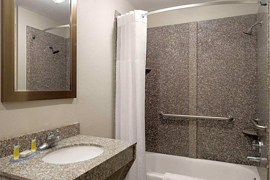 Days Inn by Wyndham Weldon Roanoke Rapids