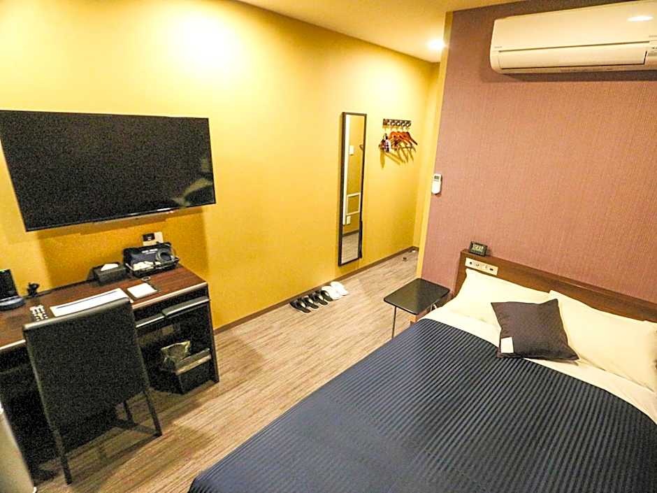 HOTEL LiVEMAX Mikawaanjo Ekimae