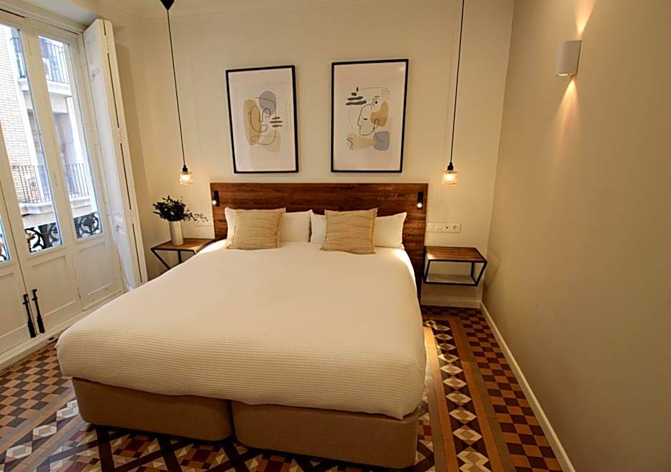 VALOLA Boutique Rooms