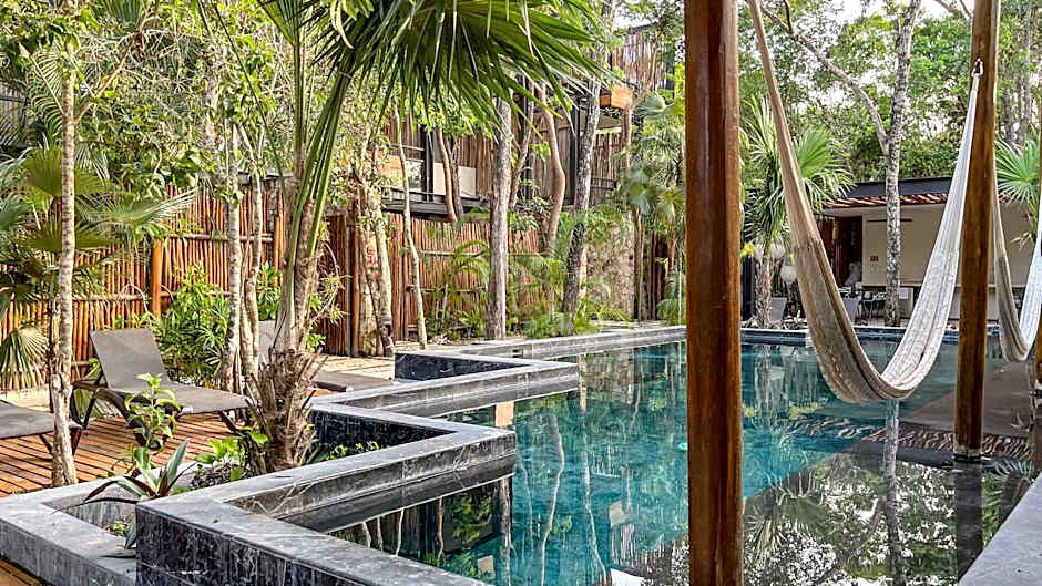 Amaka Calma Tulum