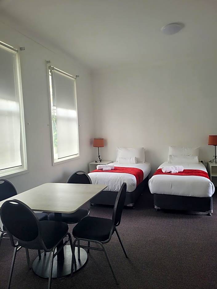 Seaton Arms Motor Inn