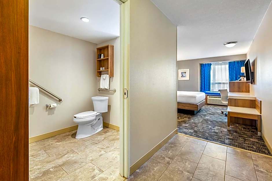 Microtel Inn & Suites by Wyndham Timmins
