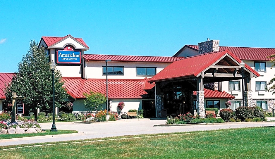 AmericInn by Wyndham Oswego