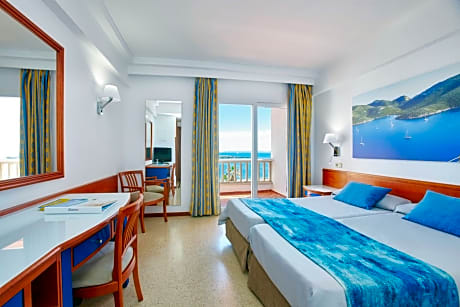 Twin Room with Sea View