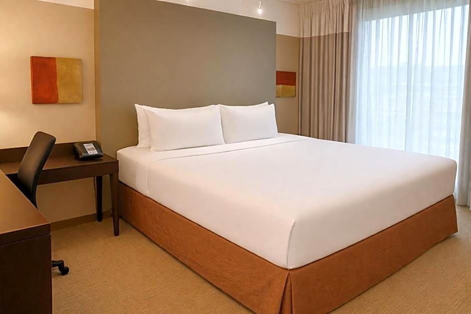 Crowne Plaza - Chicago West Loop By IHG