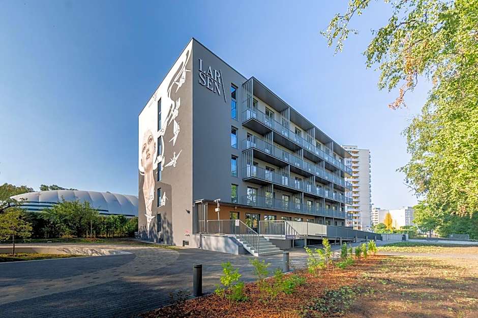 Rocca House by Larsen