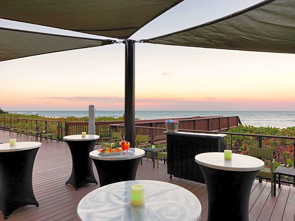 DoubleTree Suites By Hilton Melbourne Beach Oceanfront