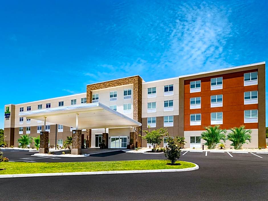 Holiday Inn Express And Suites Ruskin By IHG