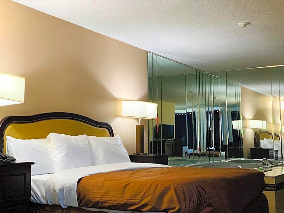 Falls Lodge & Suites